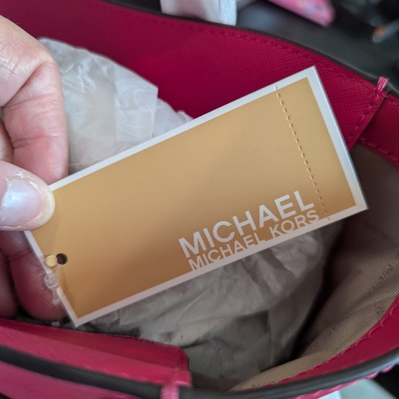 NWT MICHAEL KORS Leida Large Tote Bag Electric Pink - Picture 7 of 8